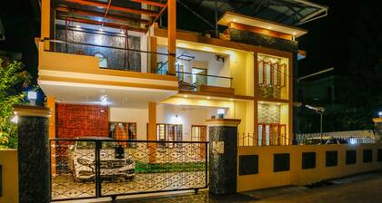 Posh 7 BHK at BELLJEM Homes inside colony close to city