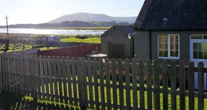 Branta Cottage - a cottage that sleeps 4 guests in 2 bedrooms