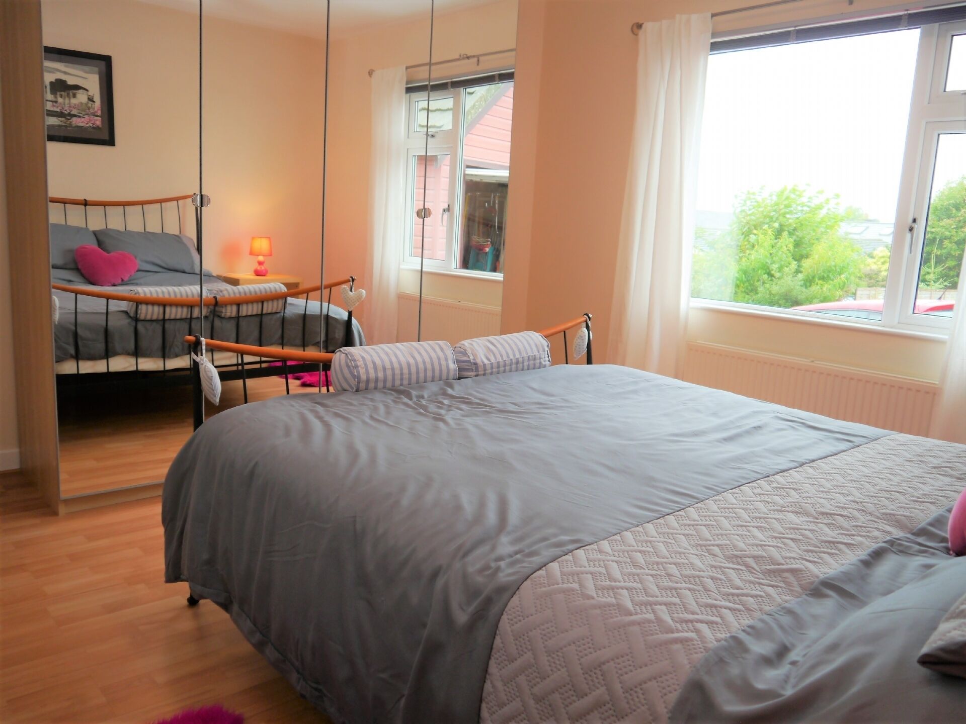 4 soverom, internettilgang og sengetøy