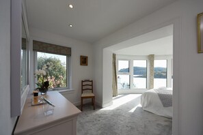 4 bedrooms, Internet, bed sheets