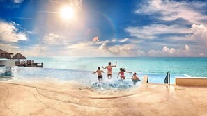 Infinity-Pool