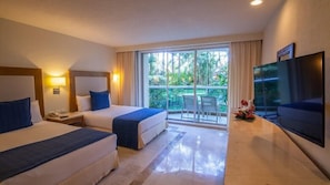 Iron/ironing board, bed sheets, wheelchair access