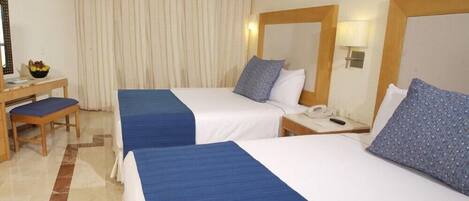 Iron/ironing board, bed sheets, wheelchair access