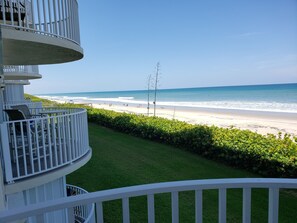 Property grounds - Oceanfront Melbourne Beach/Satellite Beach - Sea Forever at Ocean Walk  (Indian Harbour Beach)
