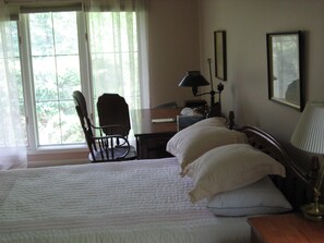 3 soverom, skrivebord, strykejern/-brett og wi-fi (inkludert)