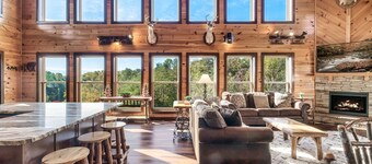 Private Lake- Amazing Views -2 Acres - Lux Cabin