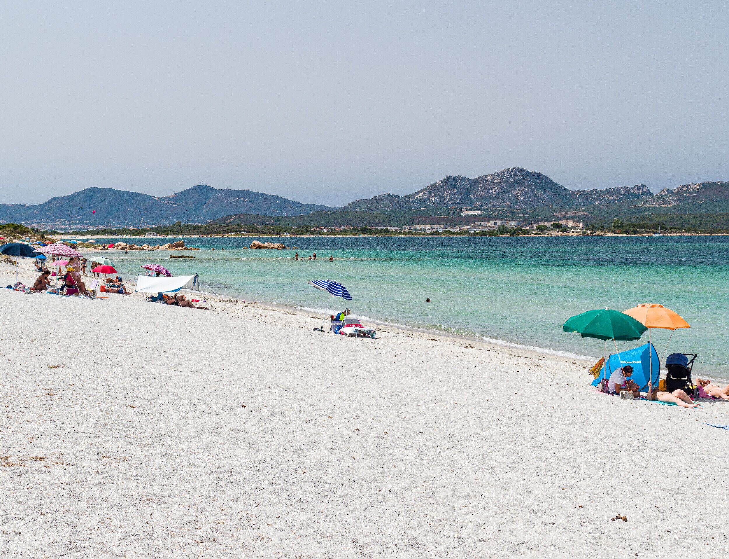 Una spiaggia nelle vicinanze