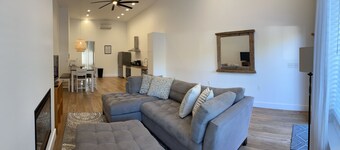 Right Side o’ Da Trax