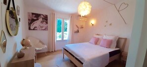 4 Schlafzimmer, Bügeleisen/Bügelbrett, WLAN