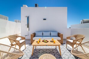 Terrace/patio - 2020 Built Townhouse With Heated Rooftop Pool (Marbella)