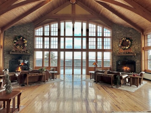 Luxury Ski-in/Ski-out 2 BR, Soaring Eagle 207