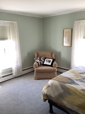 Interior - New England style home, front of house is yours! (Belfast)