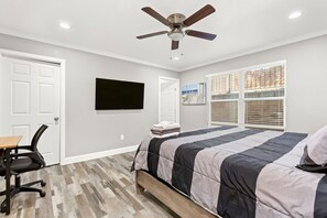 4 habitaciones, escritorio, tabla de planchar con plancha y wifi gratis 
