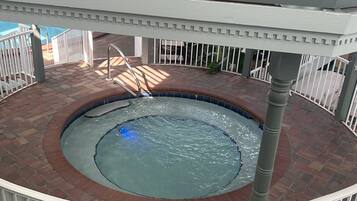 Piscine couverte, piscine chauffée