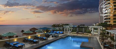 Indoor pool, outdoor pool