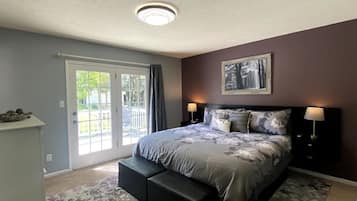 5 bedrooms, iron/ironing board, travel crib, free WiFi