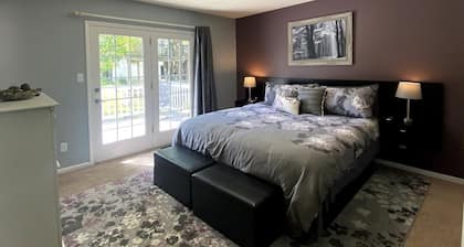 Scenic Views Parkview w/ Hot Tub, Games Spacious