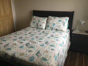 4 bedrooms, travel crib, free WiFi