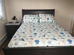 4 bedrooms, travel crib, free WiFi