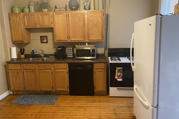 Refrigerador, microondas, horno, placa de cocina