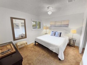 1 habitación, tabla de planchar con plancha, wifi gratis y ropa de cama 