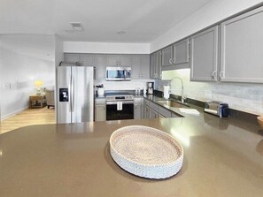 Fridge, microwave, oven, stovetop - GULF FRONT - Amazing Views 2 Bikes - Blue Mountain Villas 14 (Santa Rosa Beach)