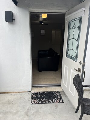 Terrace/patio - Amazing Apartment close to the Beach ,mall ,Park and more (North Miami Beach)