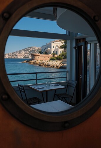 LA CASA SULL ACQUA