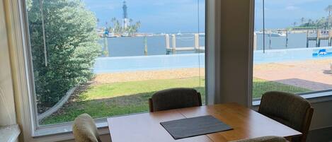 تناول الطعام