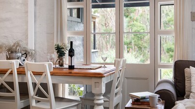Edessa Lodge- tranquil bush retreat 5 mins from Daylesford