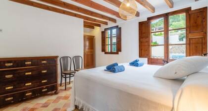 Can Monjo by Interhome