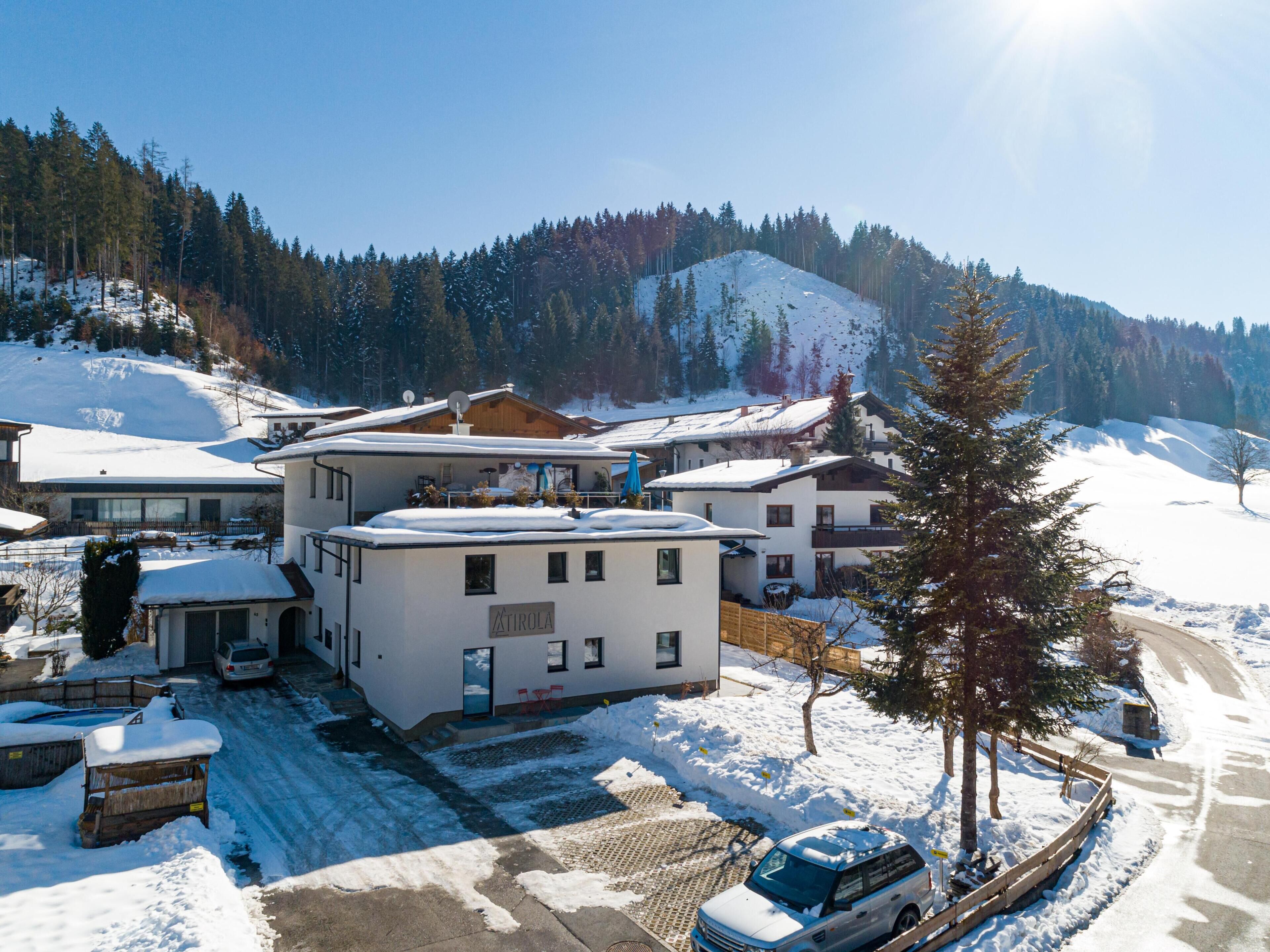 Außenseite Ferienhaus [Winter]