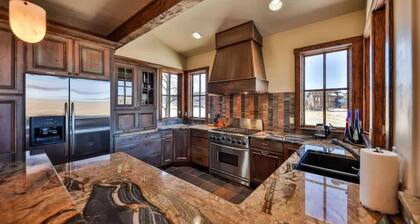 Barnwood Beauty- Luxury Familiy & Pet Friendly Granby Mountain Retreat