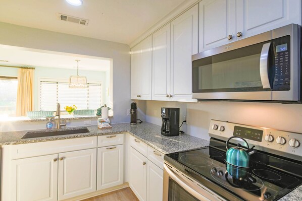 Fridge, microwave, dishwasher, coffee/tea maker
