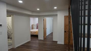 4 bedrooms, free WiFi, bed sheets