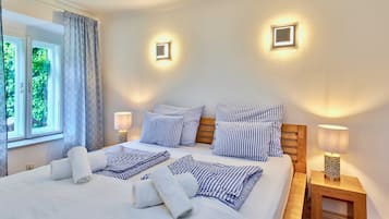 2 camere, una scrivania, Wi-Fi, lenzuola