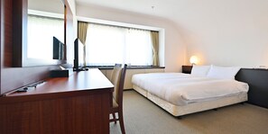 Bureau, rideaux occultants, fer et planche à repasser, Wi-Fi gratuit