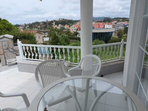 Outdoor dining - Preciosa Casa con Excelente Localizacion, Vistas y Accesibilidad (Baiona)