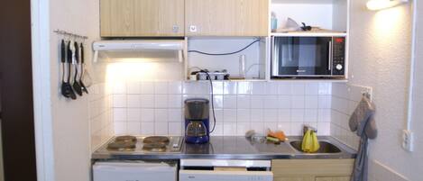 Fridge, microwave, dishwasher