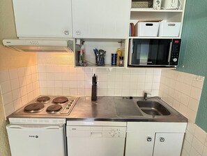 Fridge, microwave, dishwasher