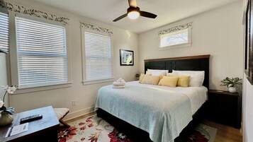 3 bedrooms, desk, iron/ironing board, WiFi