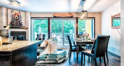 Townhouse with Free Shuttle to Tremblant Resort