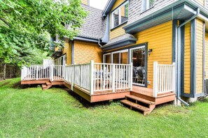 Exterior - Townhouse with Free Shuttle to Tremblant Resort (Mont-Tremblant)