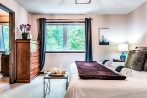 3 bedrooms, desk, iron/ironing board, travel cot - Townhouse with Free Shuttle to Tremblant Resort (Mont-Tremblant)