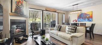 Townhouse with Free Shuttle to Tremblant Resort