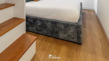 3 slaapkamers, een strijkplank/strijkijzer, gratis wifi, beddengoed