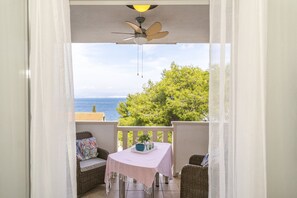 Apartment | Balcony - Pirka - Apt. w. Terrace & sea View,2 min to Beach (Sutivan)