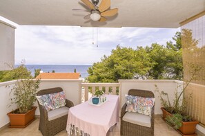 Balcony - Pirka - Apt. w. Terrace & sea View,2 min to Beach (Sutivan)