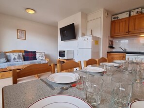 Interior - Spacious 4-Room Apartment for 10, Steps from Le Jas Lift, SuperDévoluy (Le Dévoluy)