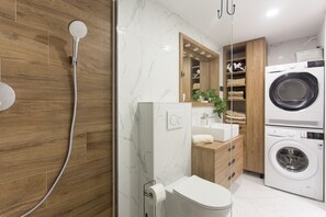 Apartment, 1 King Bed | Bathroom | Shower, free toiletries, hair dryer, towels - Beautiful, Modern Apartment Near the Sea, Croatia (Kastela)